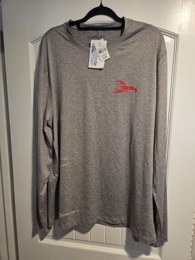 Men's Gray Long-Sleeve Performance Tee with Red Lobster Accent SPF 50 NWT